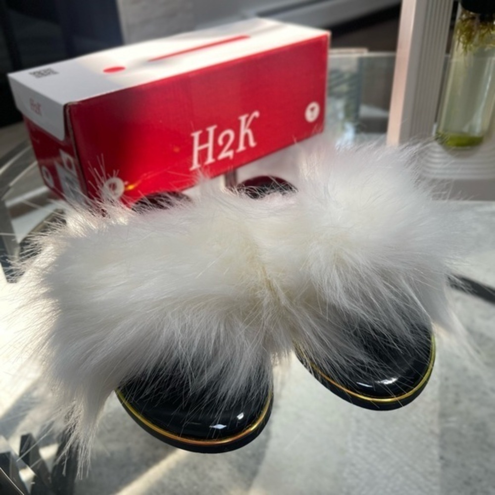 H2K Furry Slide Slippers with White Faux Fur